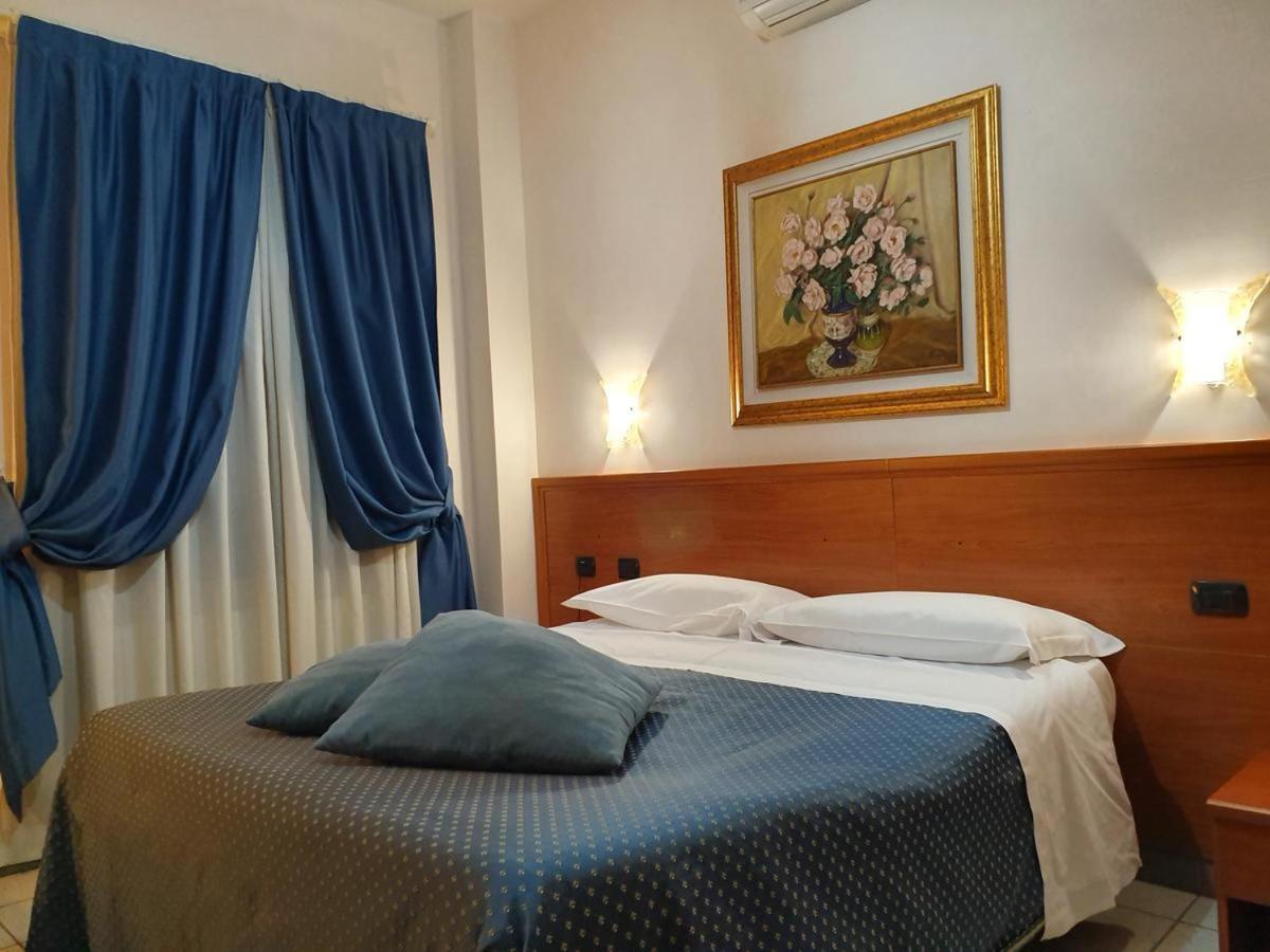 Hotel San Giorgio แบร์กาโม ภายนอก รูปภาพ